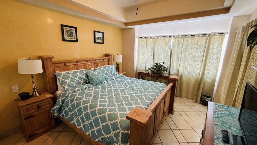 Condo, 1 Bedroom