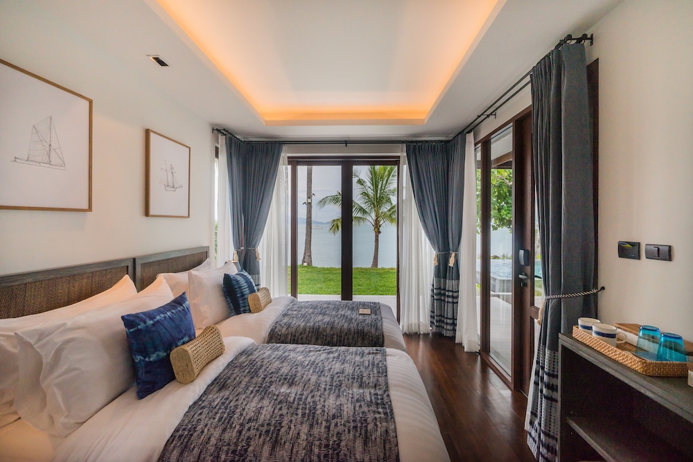 Two Bedroom Beachfront Grand Pool Villa - Photo 10