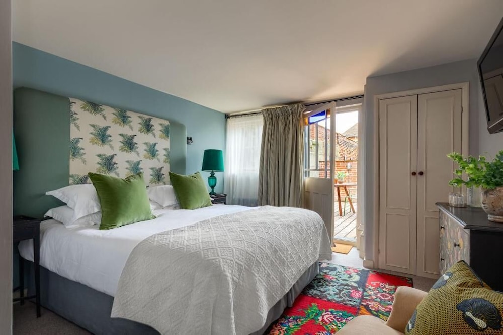 Classic Double Room - Photo 7