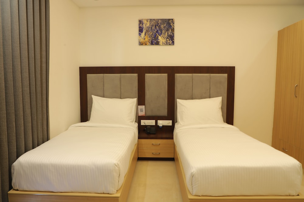 Deluxe Room - Photo 1