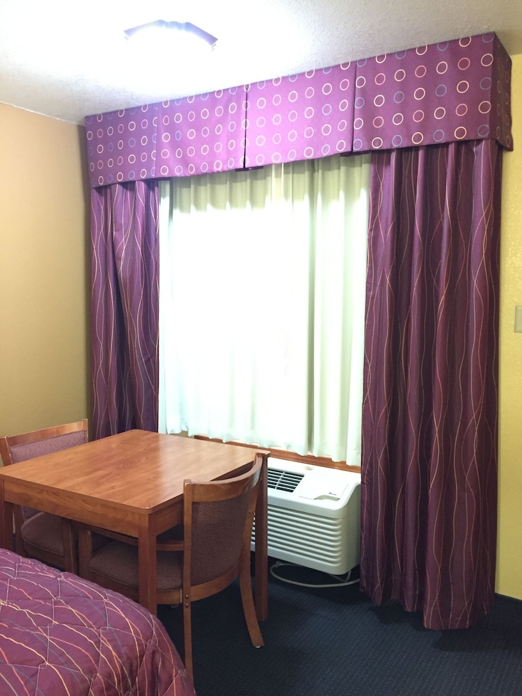Double Room (4 people) photo 3