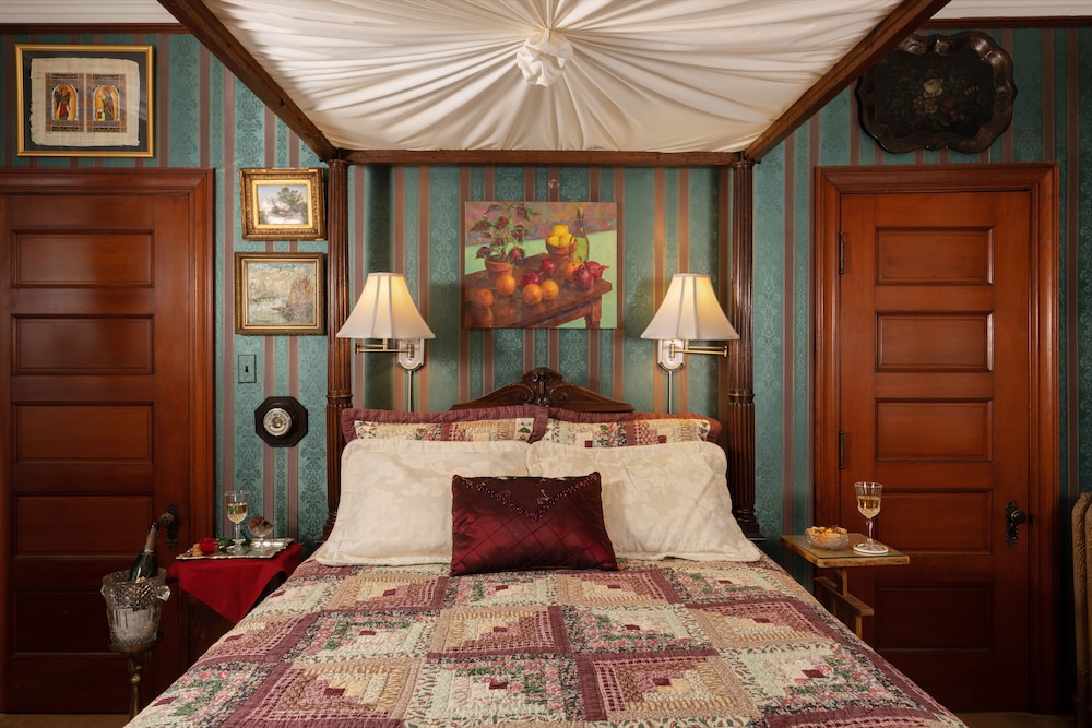 Premier Suite, Multiple Beds, Private Bathroom, Tower photo 1