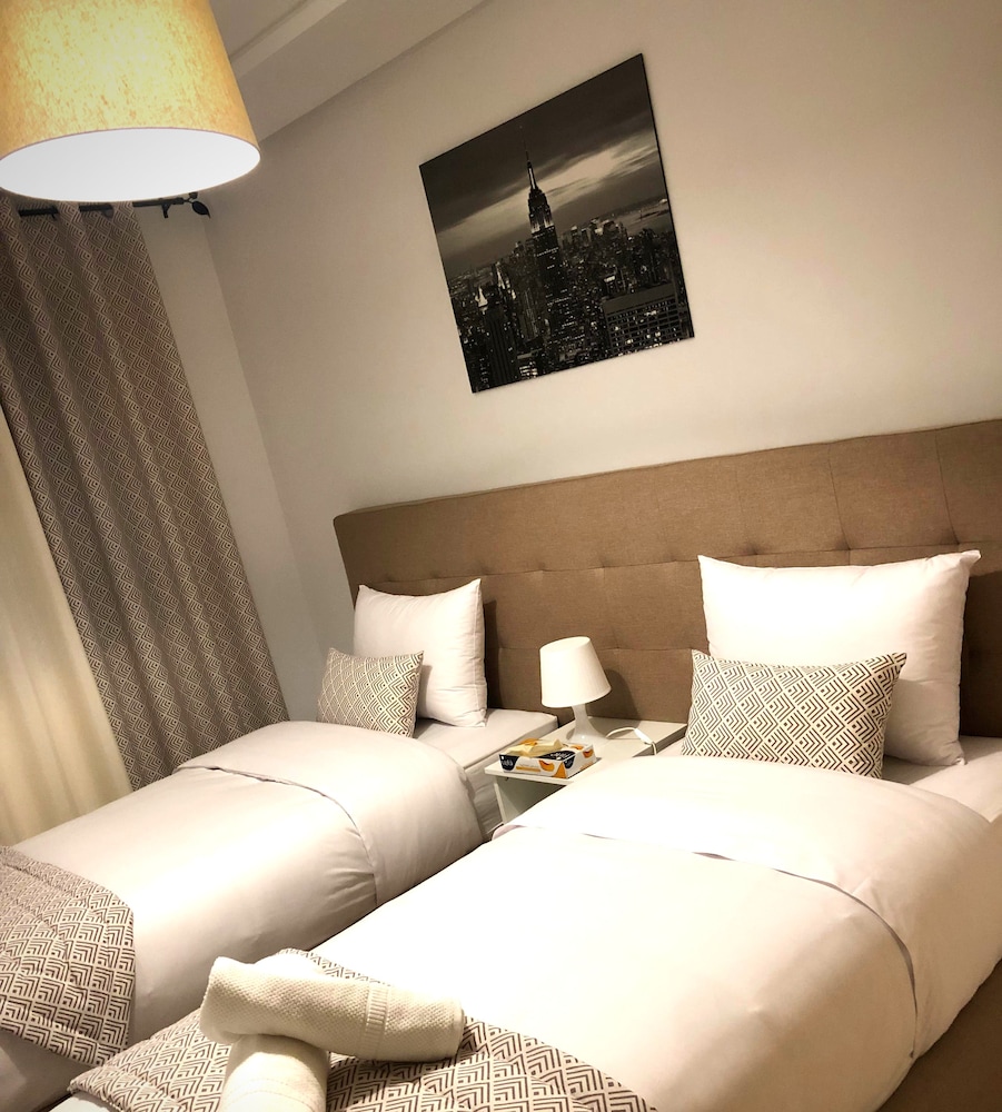 Comfort Apartment, 2 Bedrooms, Kitchen, City View photo 2