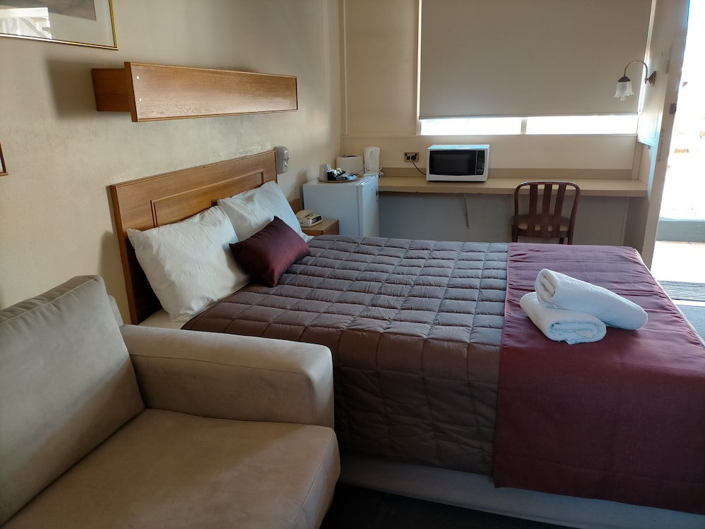 Standard Room (Standard Single) photo 3