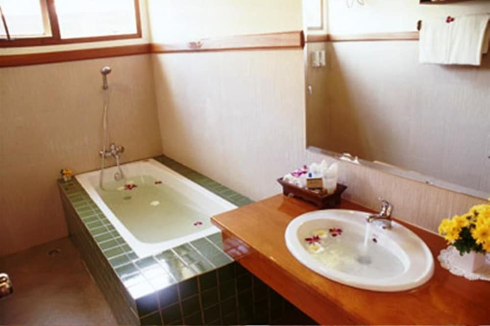 Beach Front Villa photo 3
