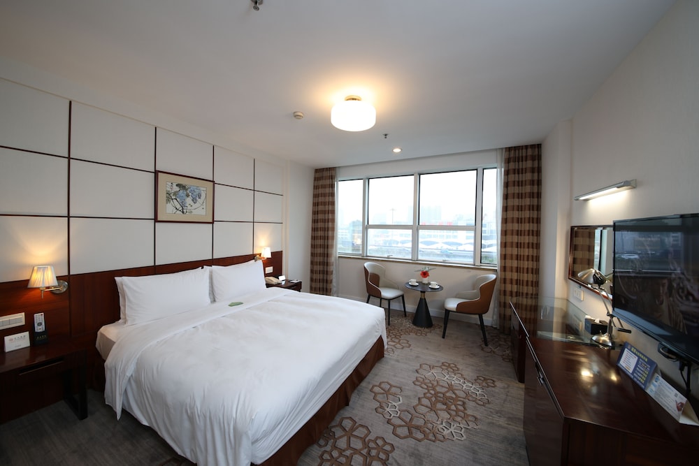 Standard Queen Room - Photo 4