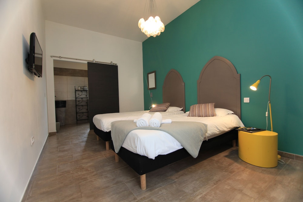 Standard Twin Room photo 1