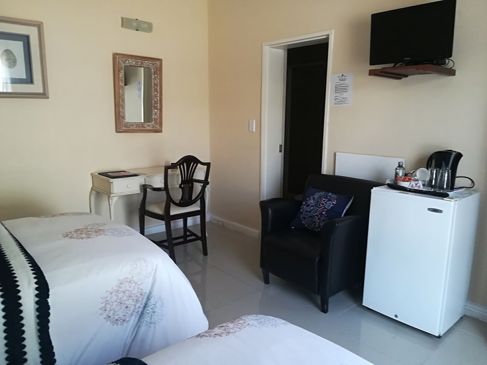 Room - Photo 3