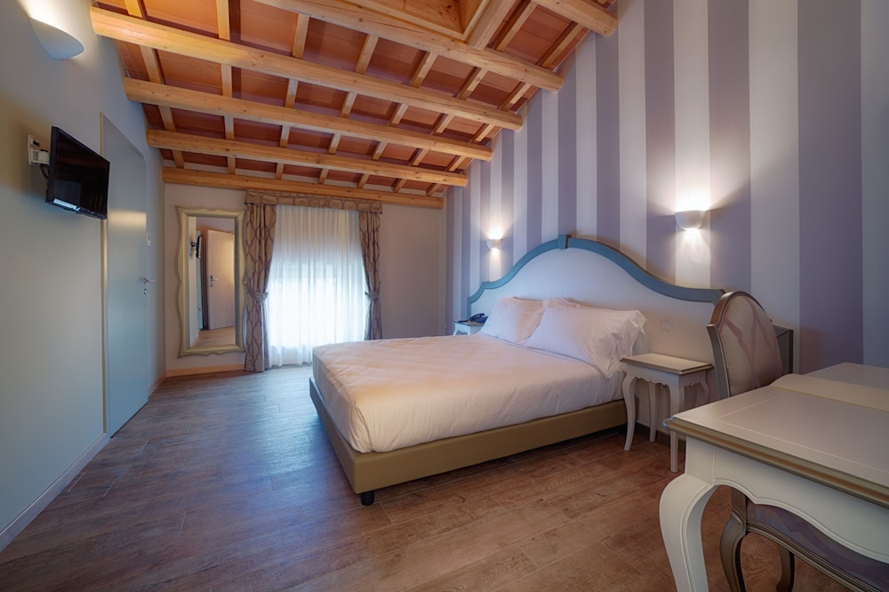Deluxe Double Room photo 1