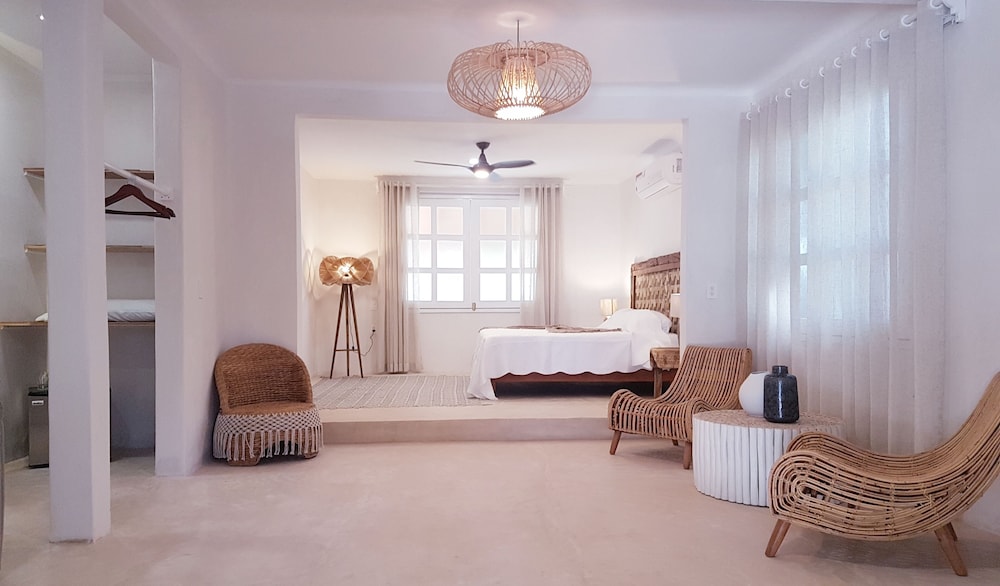Ocean Front Master Suite photo 2