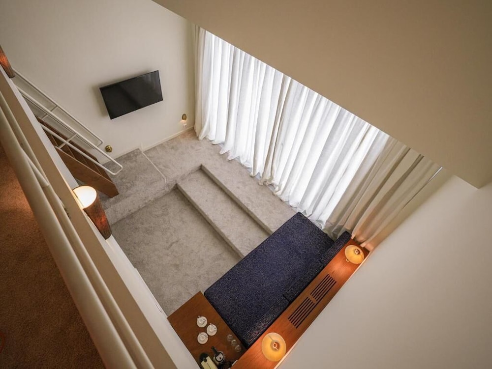 Standard Loft