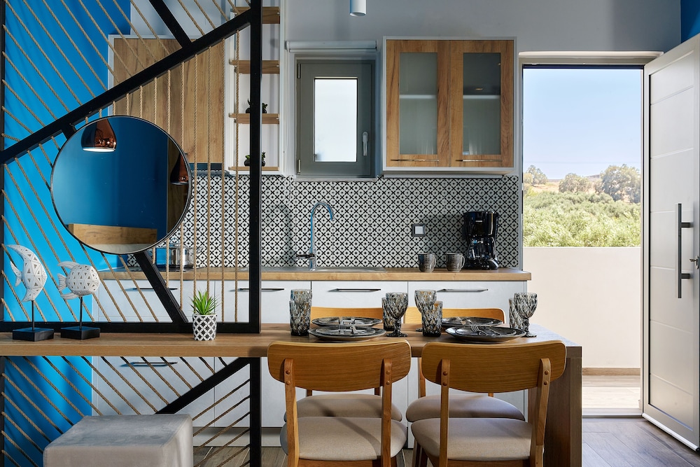 Family Suite with Sea View - Photo 7