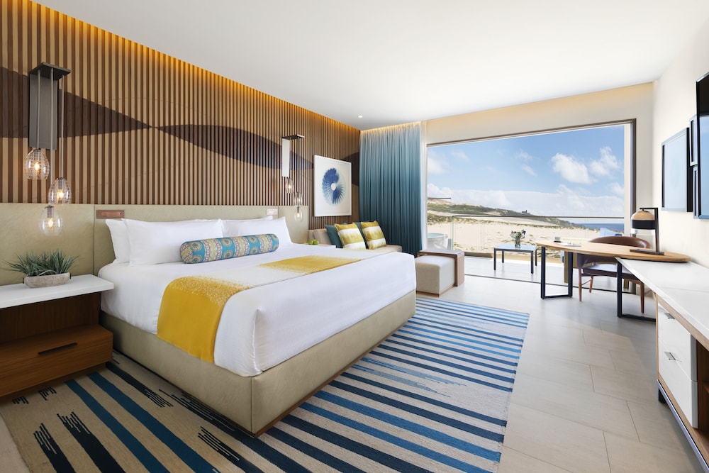 Deluxe Room, 1 King Bed With Sofa Bed (gold)