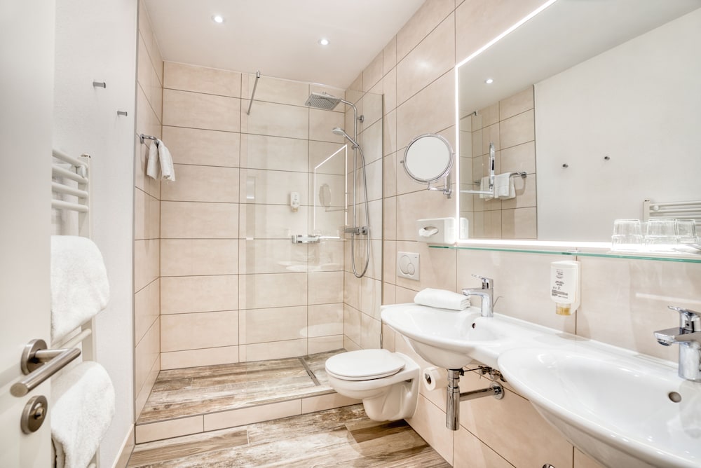 Double Room - Photo 17