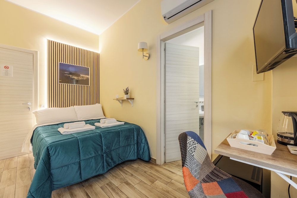 Basic Double Room photo 1