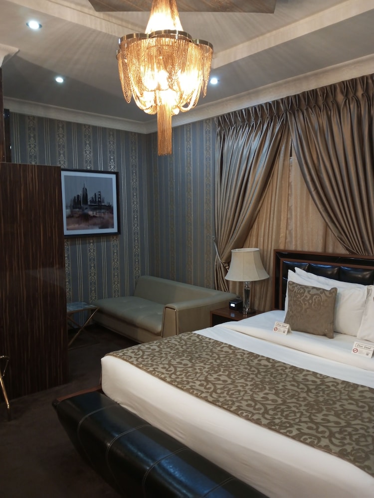 Superior Room - Photo 18