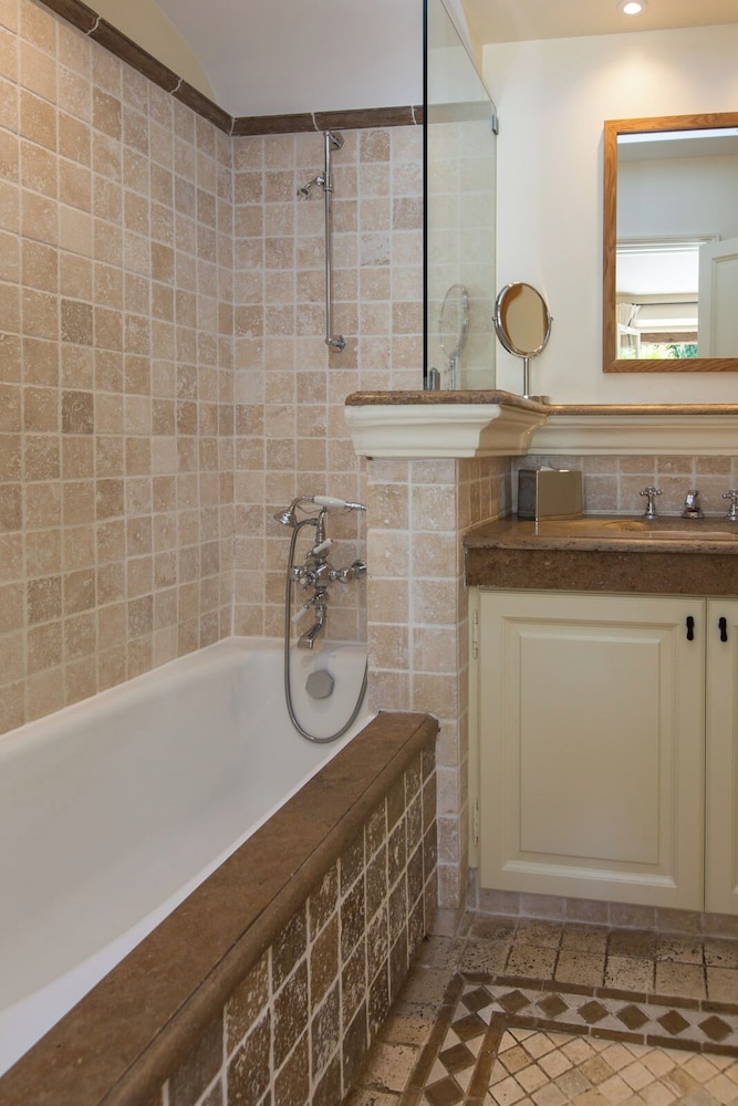 Superior Double Room - Photo 4