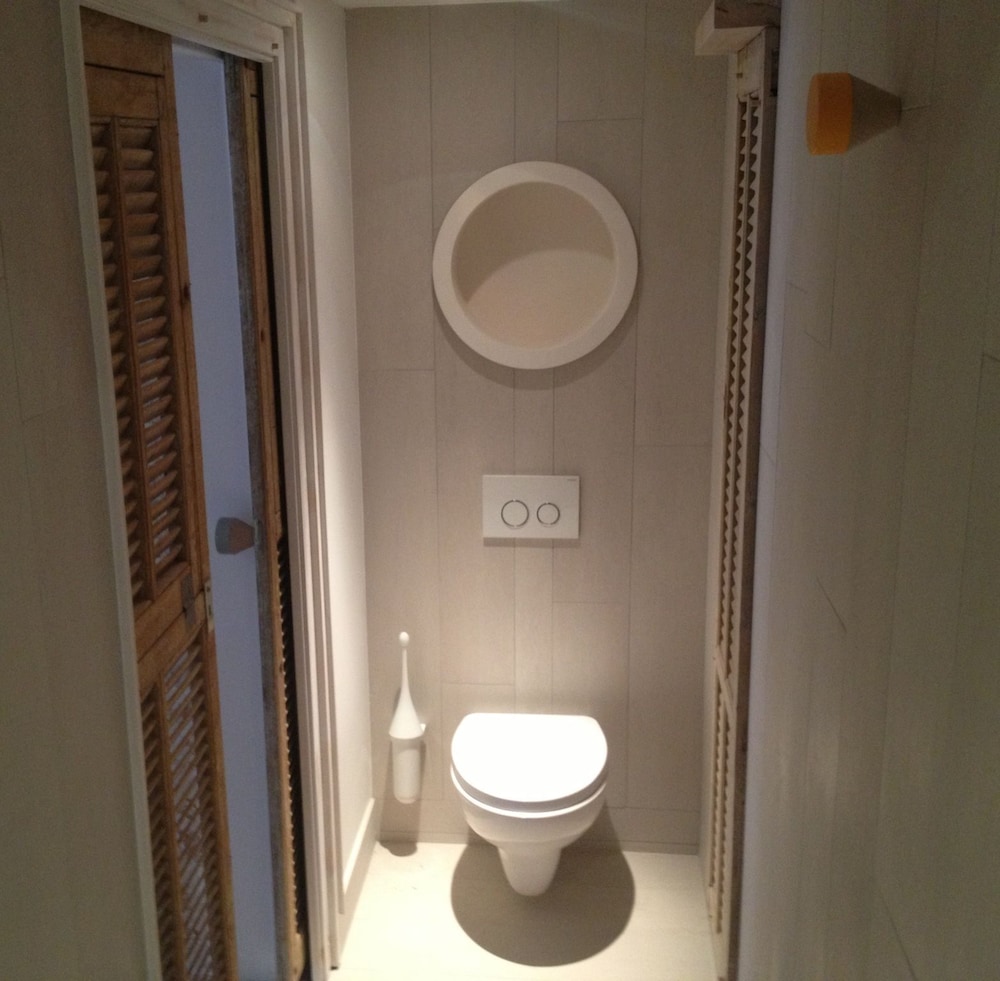 Comfort Room photo 3