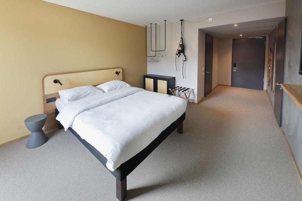 Standard Suite, 2 Double Beds, Connecting Rooms (Family) - Photo 2