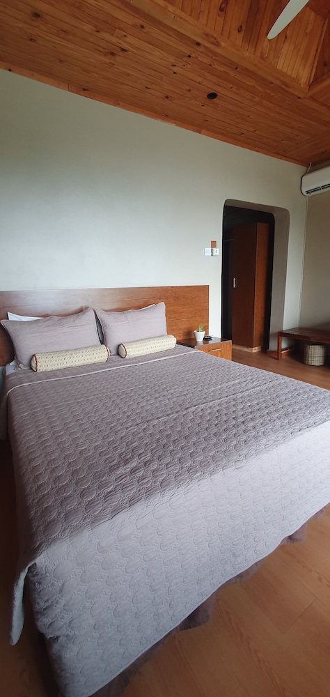 Executive Room photo 2