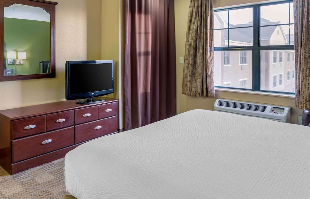 Studio, 1 Queen Bed, Non Smoking - Photo 4