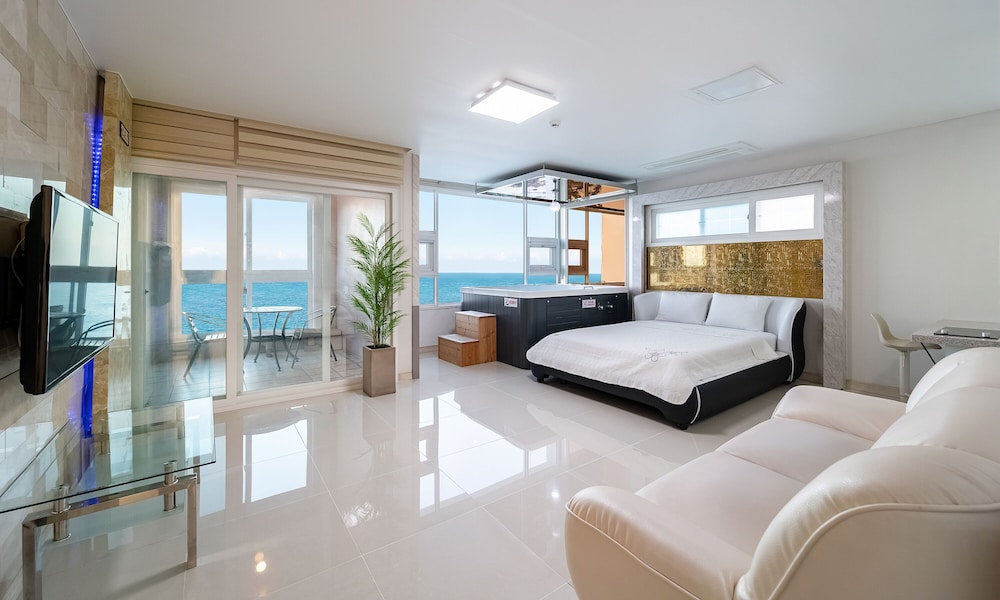 Ocean View Spa B7 photo 3