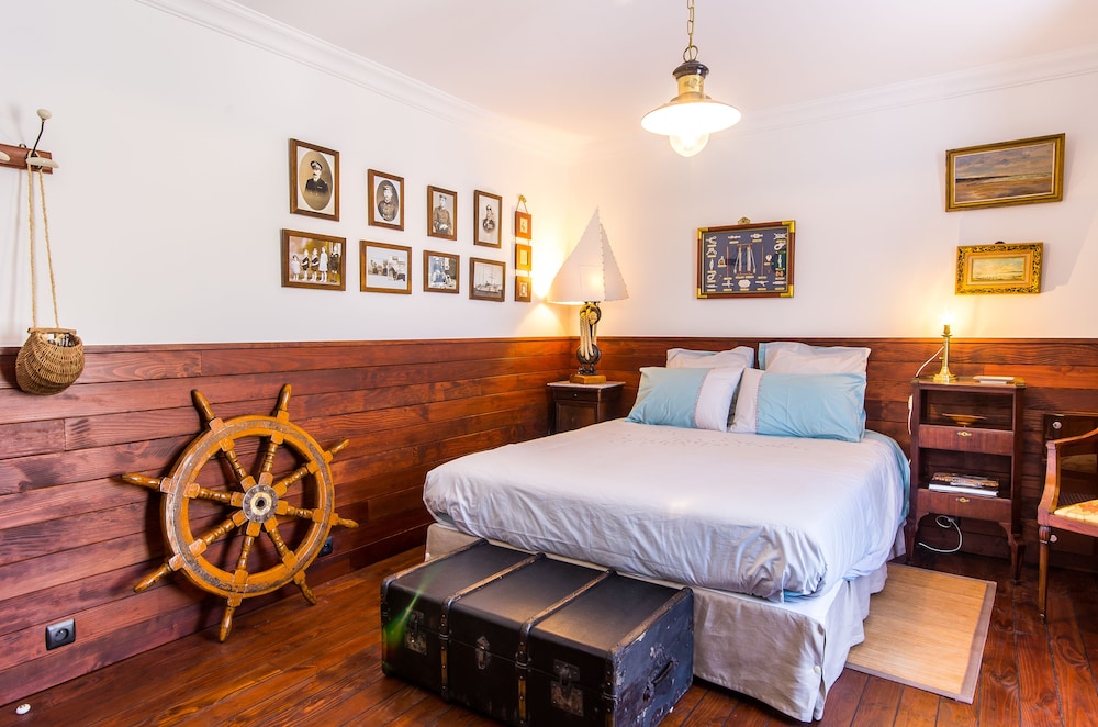 Double Room (Capitaine)