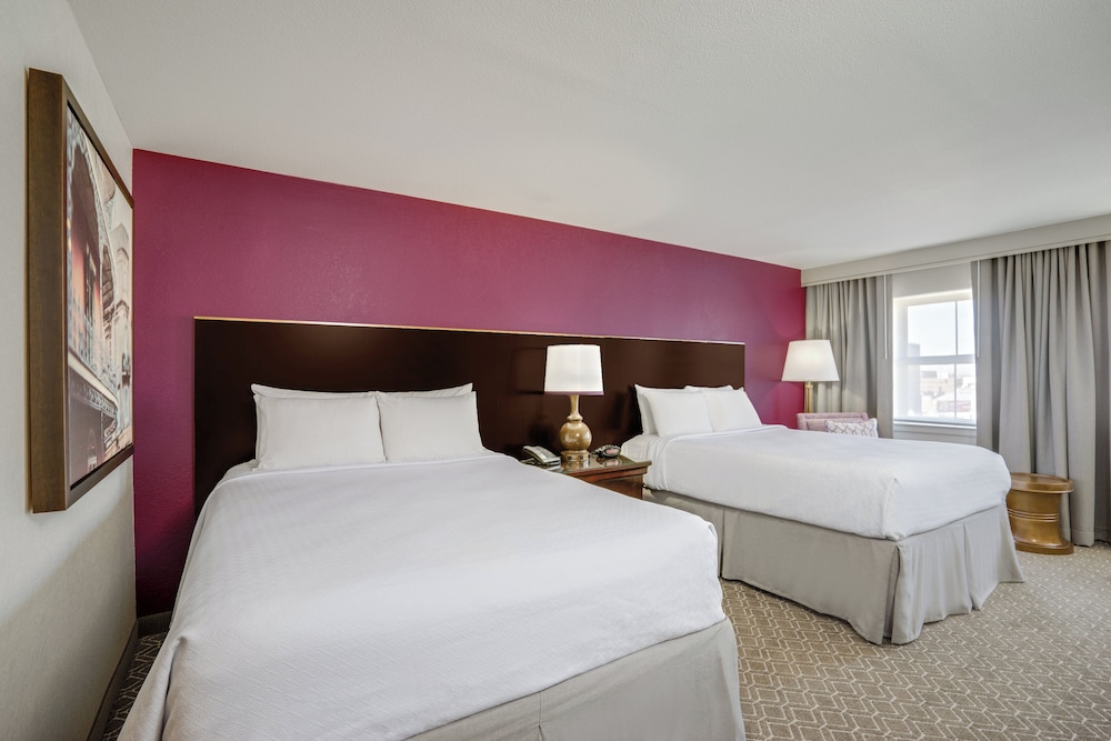 Room, 2 Queen Beds, Accessible Bathtub (Mobility) - Photo 4