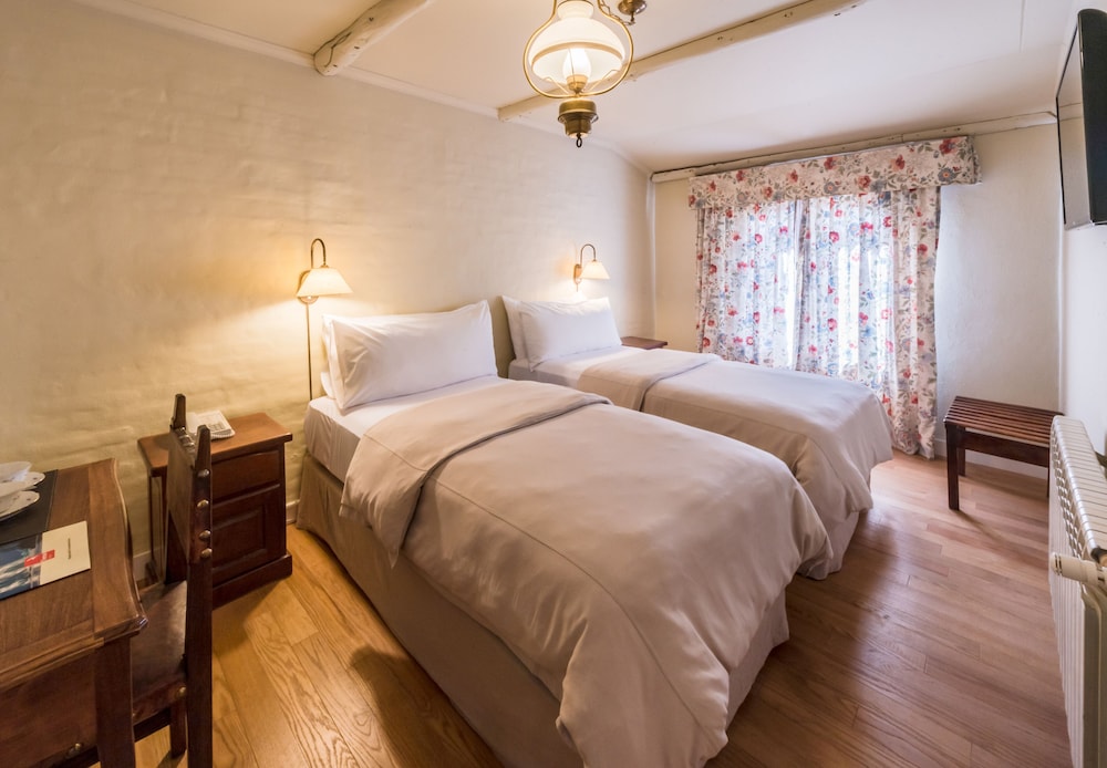 Luxury Double or Twin Room photo 1