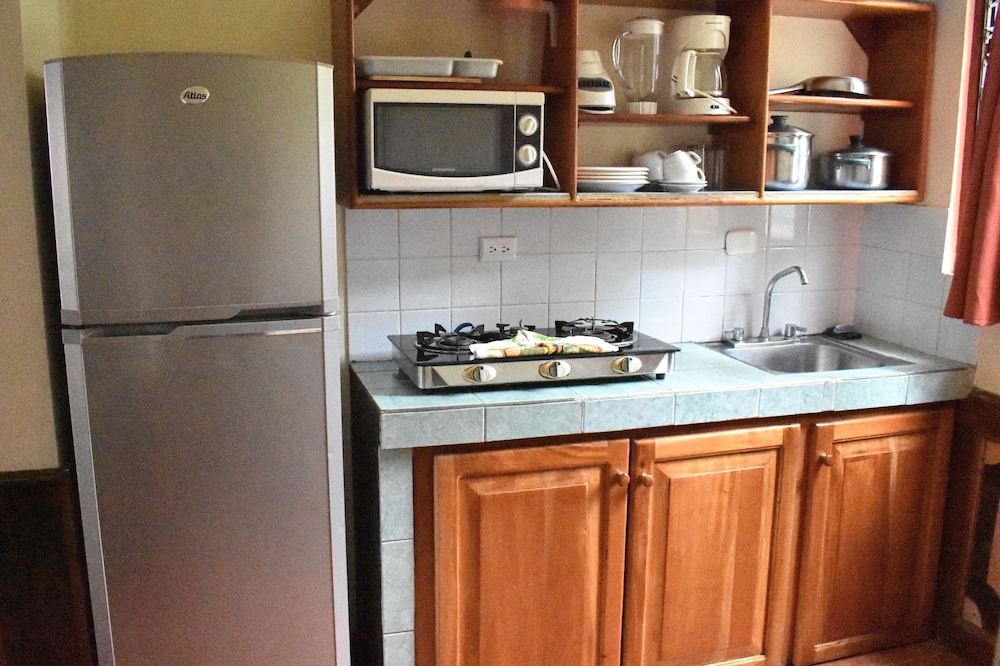 Standard Family Room - Photo 5