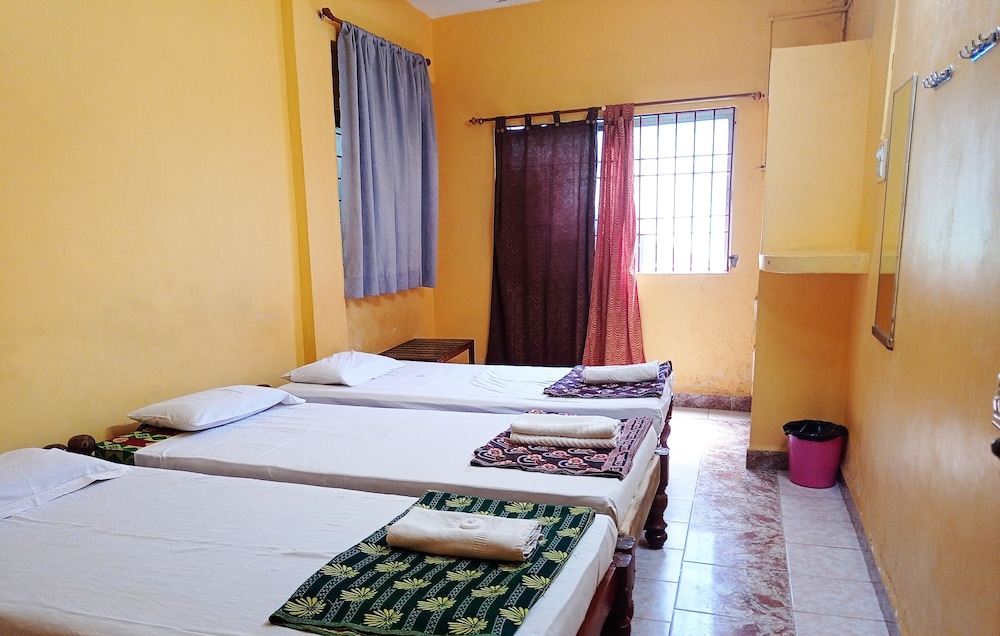 Triple Room - Photo 11