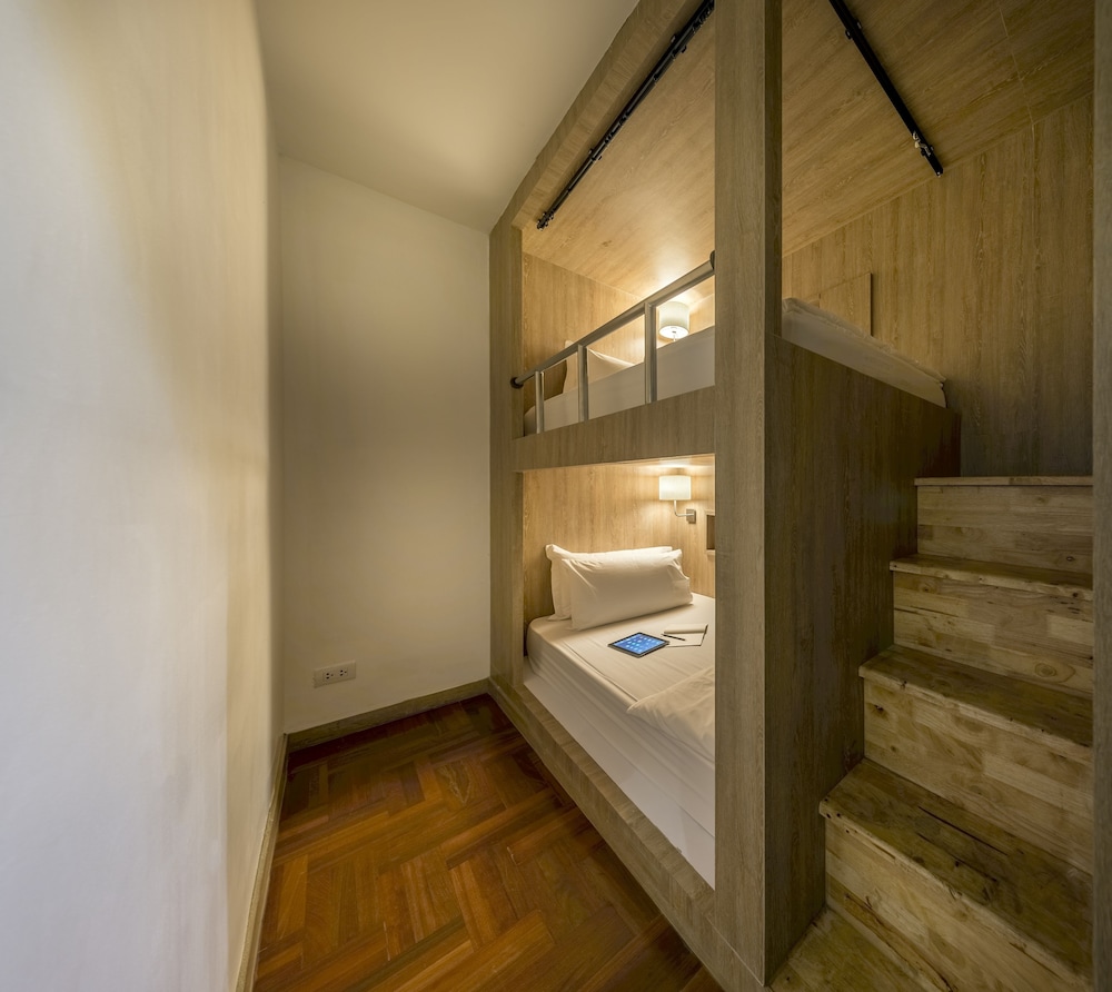 Private Bunk Bed Share Bath photo 2