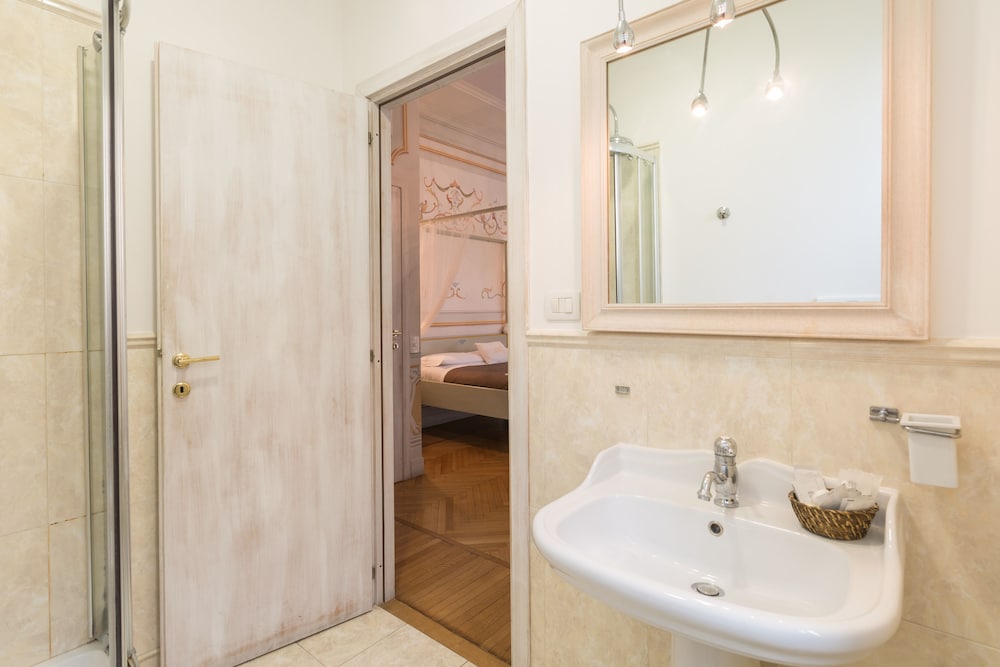 Quadruple Room (GOLDONI) photo 3