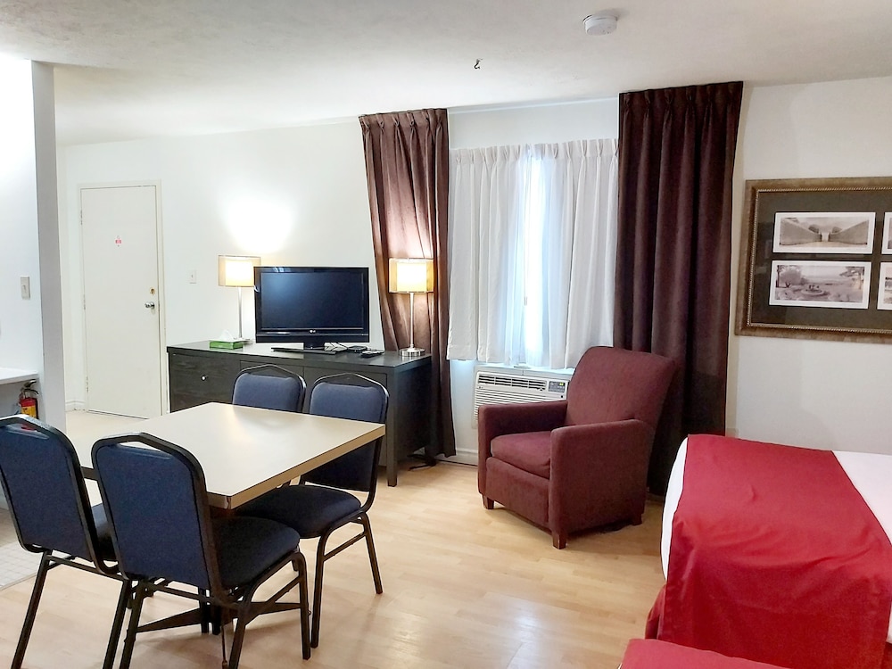 Standard Studio, Multiple Beds, Kitchenette photo 2