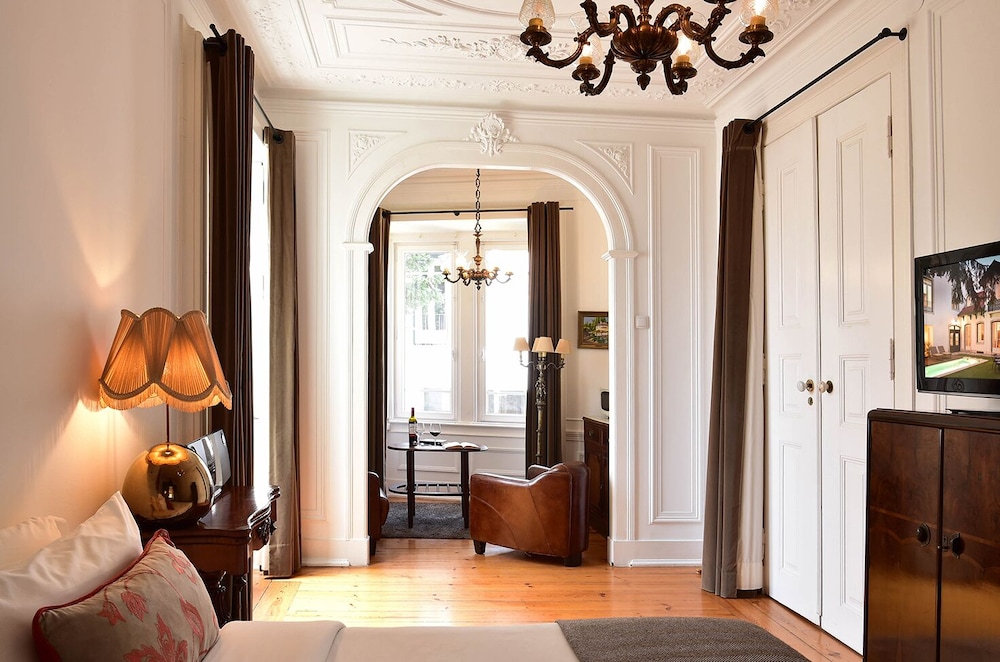 Charm Room - Photo 11