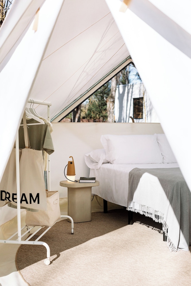 Romantic Tent photo 3