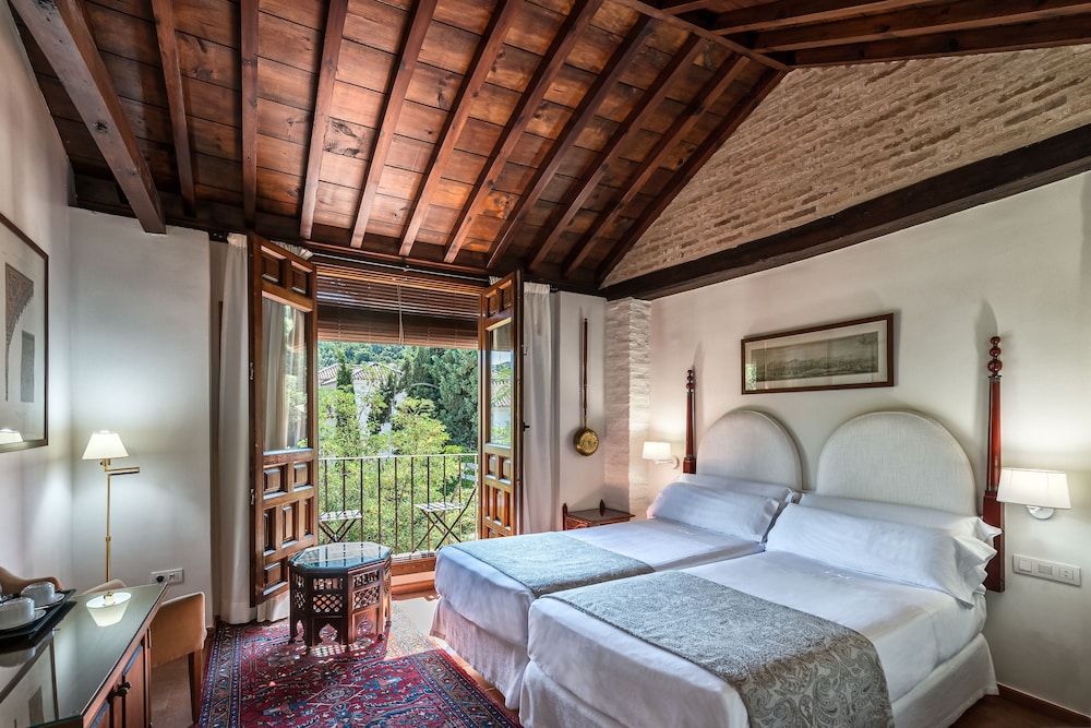 Superior Double Room - Photo 1
