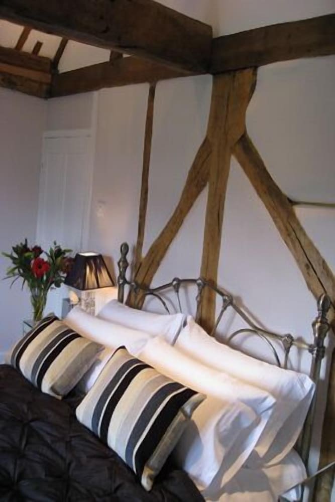 Deluxe Suite, 1 King Bed, Ensuite