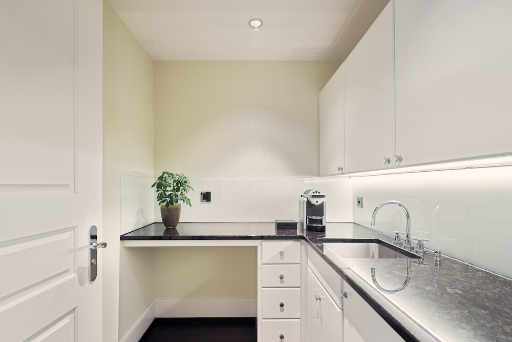 Superior Suite, Partial View, Balcony, Living Room, Sauna Butler, Spa Access (12 years+) - Photo 6