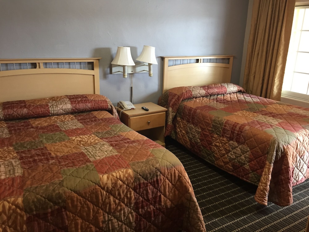 Room, 2 Double Beds, Non Smoking photo 1
