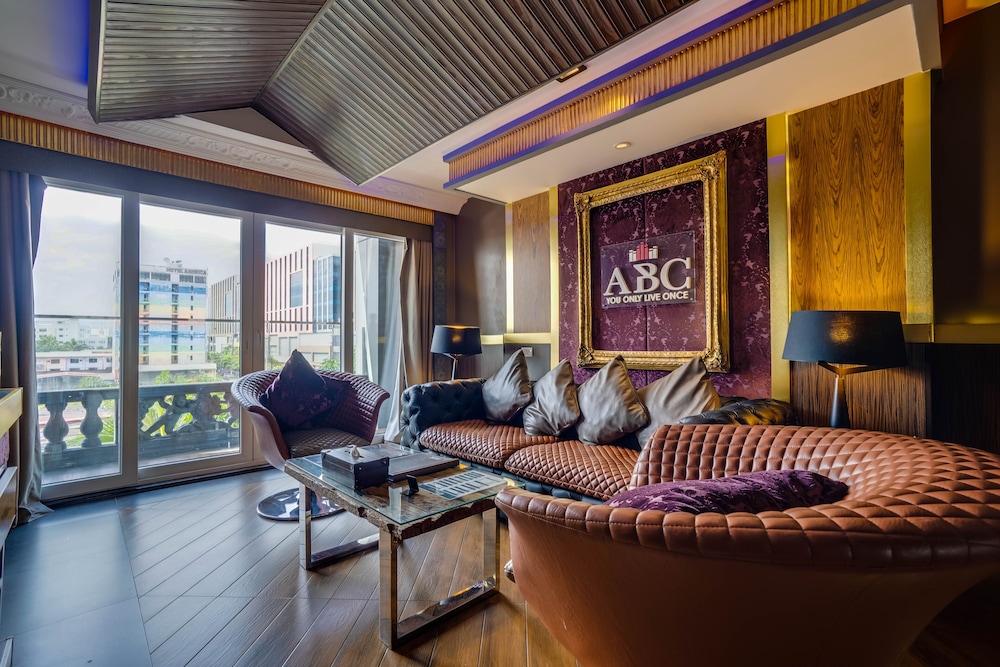 2 Bedrooms Aqua Suite - Photo 2