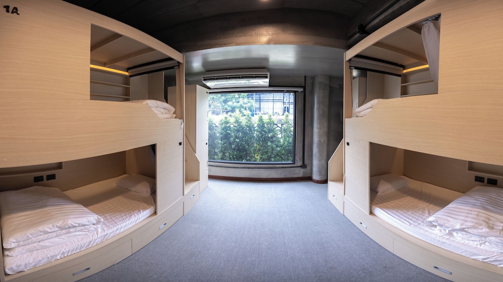 Shared Dormitory, Mixed Dorm, Garden View photo 3