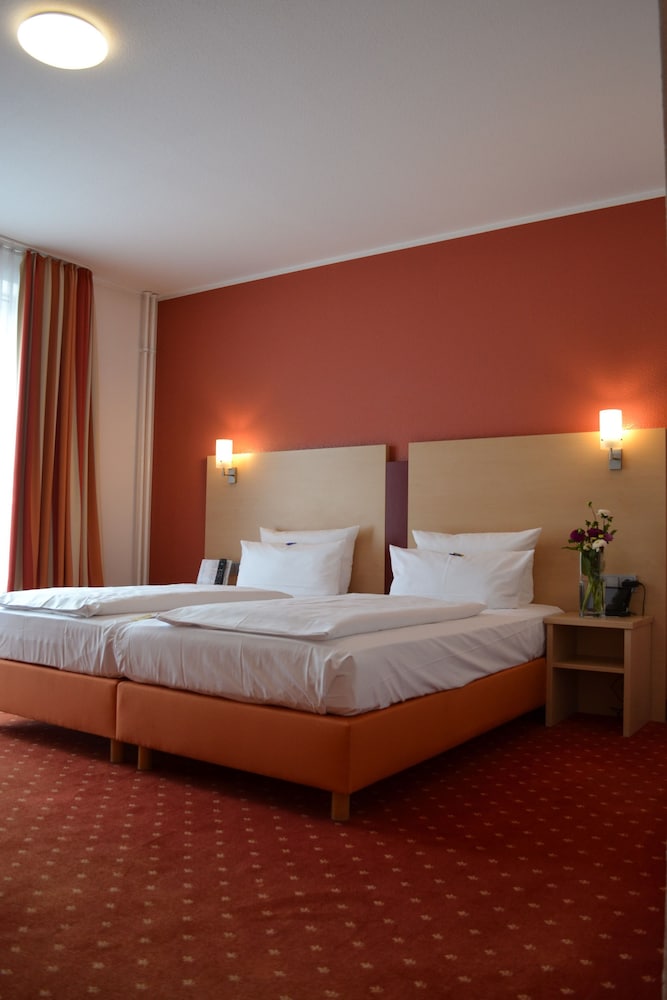 Double Room, Non Smoking (Ambiente) photo 2