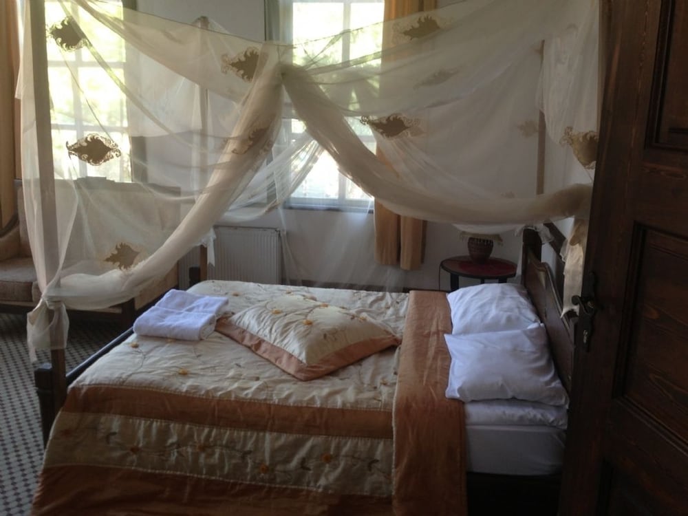 Standard Double Room photo 3