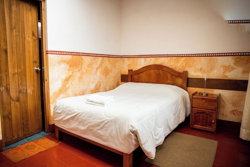 Economy Double Room photo 1