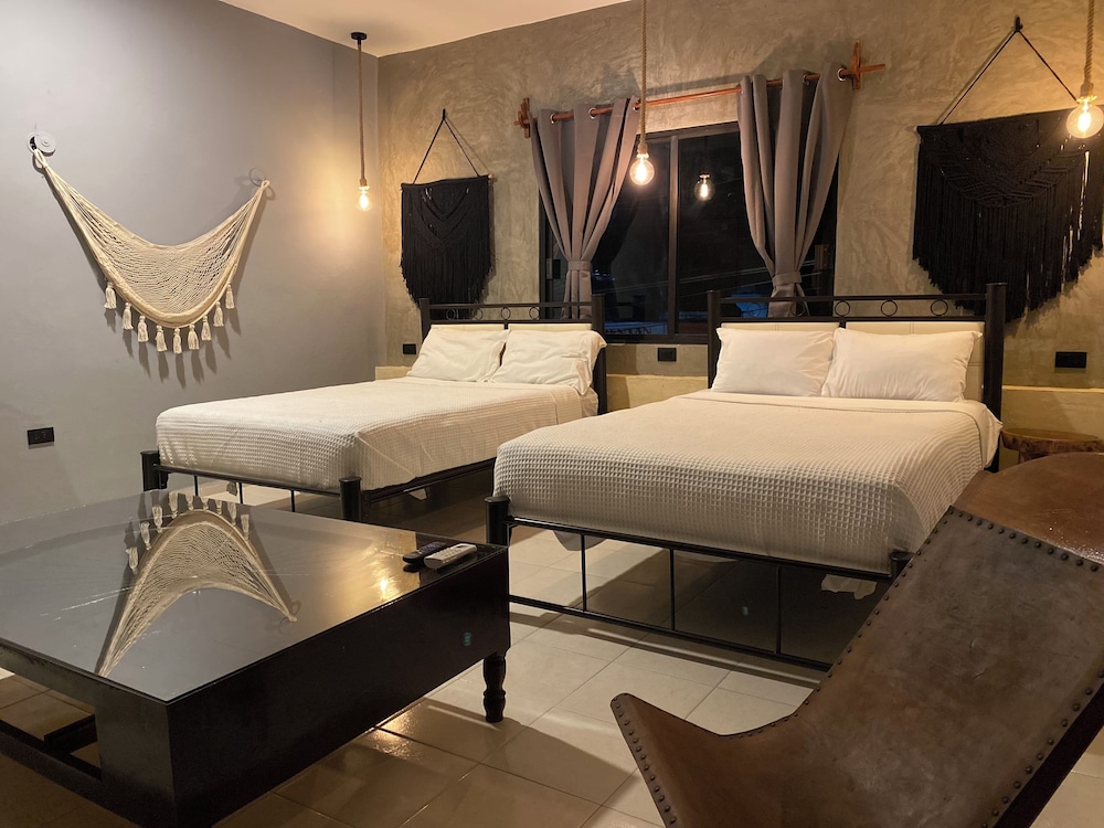 Deluxe Quadruple Room photo 3
