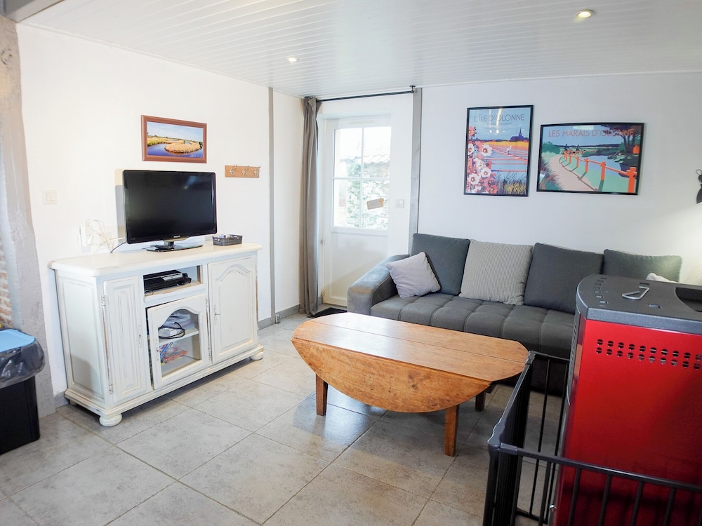 Family Apartment, 3 Bedrooms, Garden View