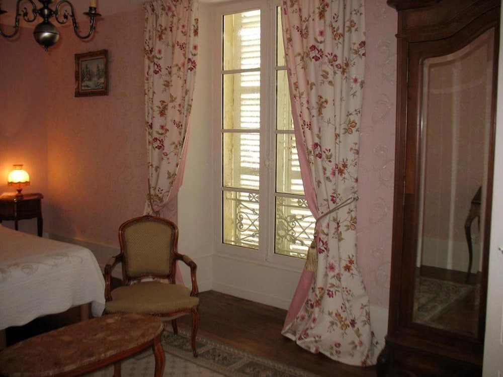 Double Room (Pompadour) photo 1