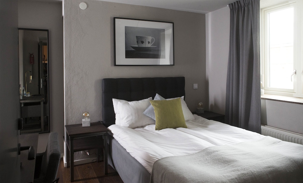 Basic Double Room, 1 Double Bed