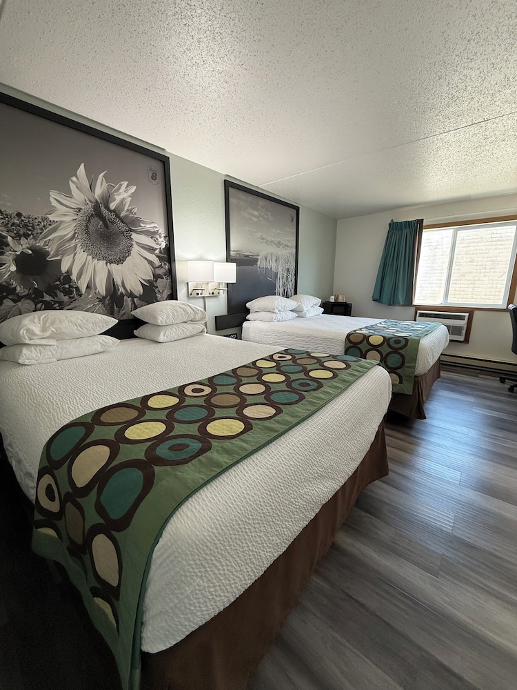 Standard Room, 2 Queen Beds - Photo 1